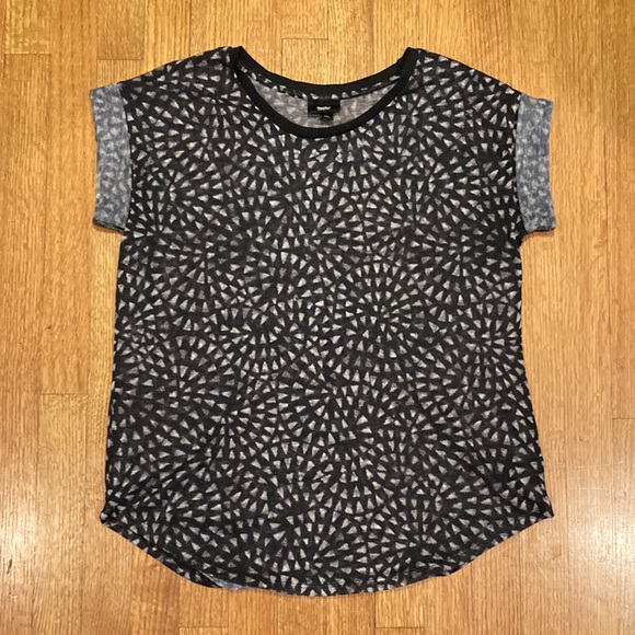 Mossimo Black and Gray Top Size Medium - Picture 9 of 12